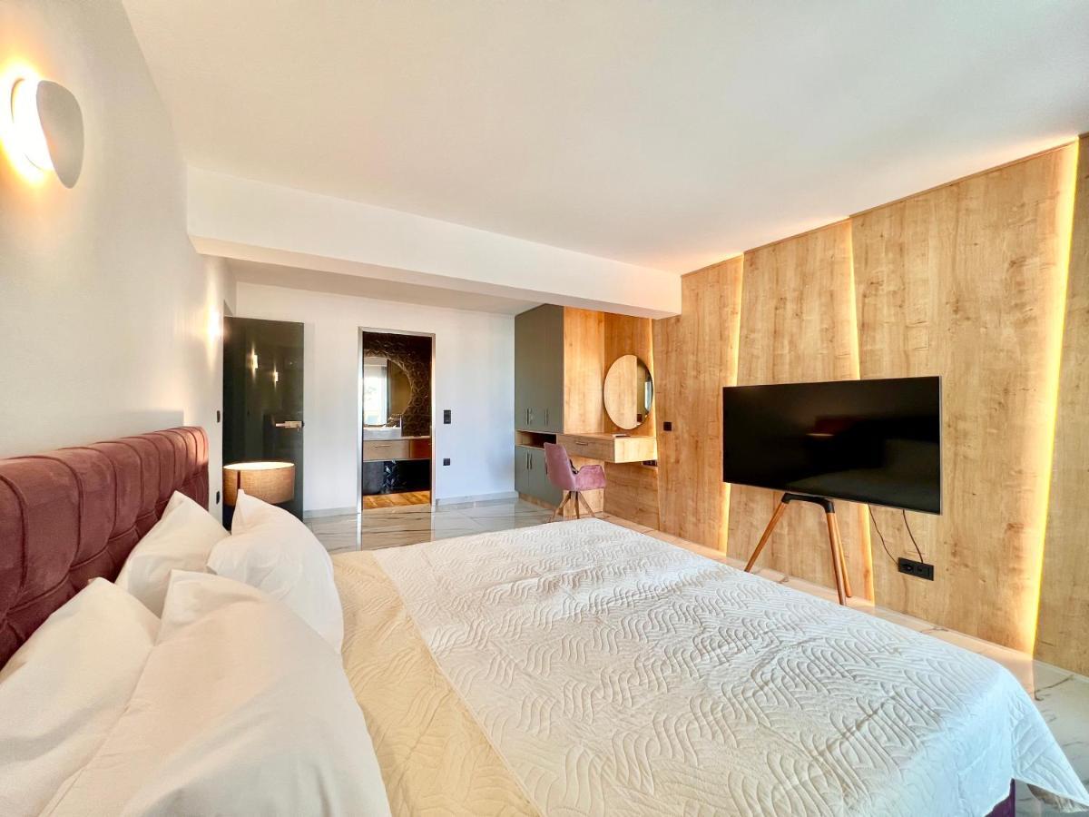 Luxury Villa Barbati Sun With Private Pool By Dadovillas מראה חיצוני תמונה